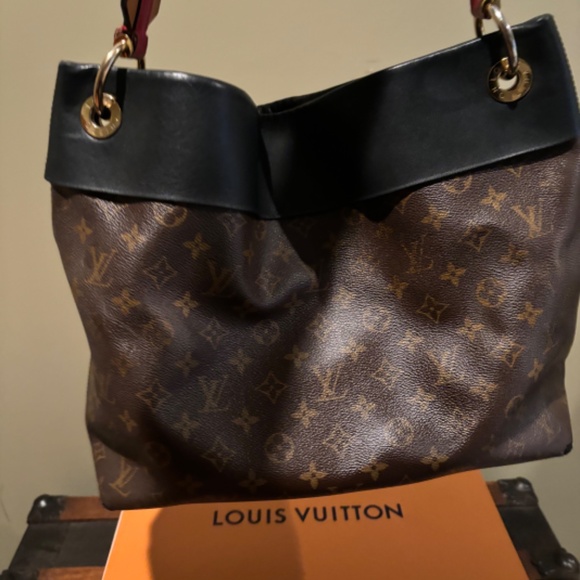 Authentic Louis Vuitton Purchased at Saks - Picture 5 of 16